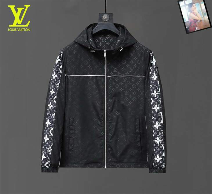 Picture of Louis Vuitton Jackets _SKULVM-3XL12yn7132490